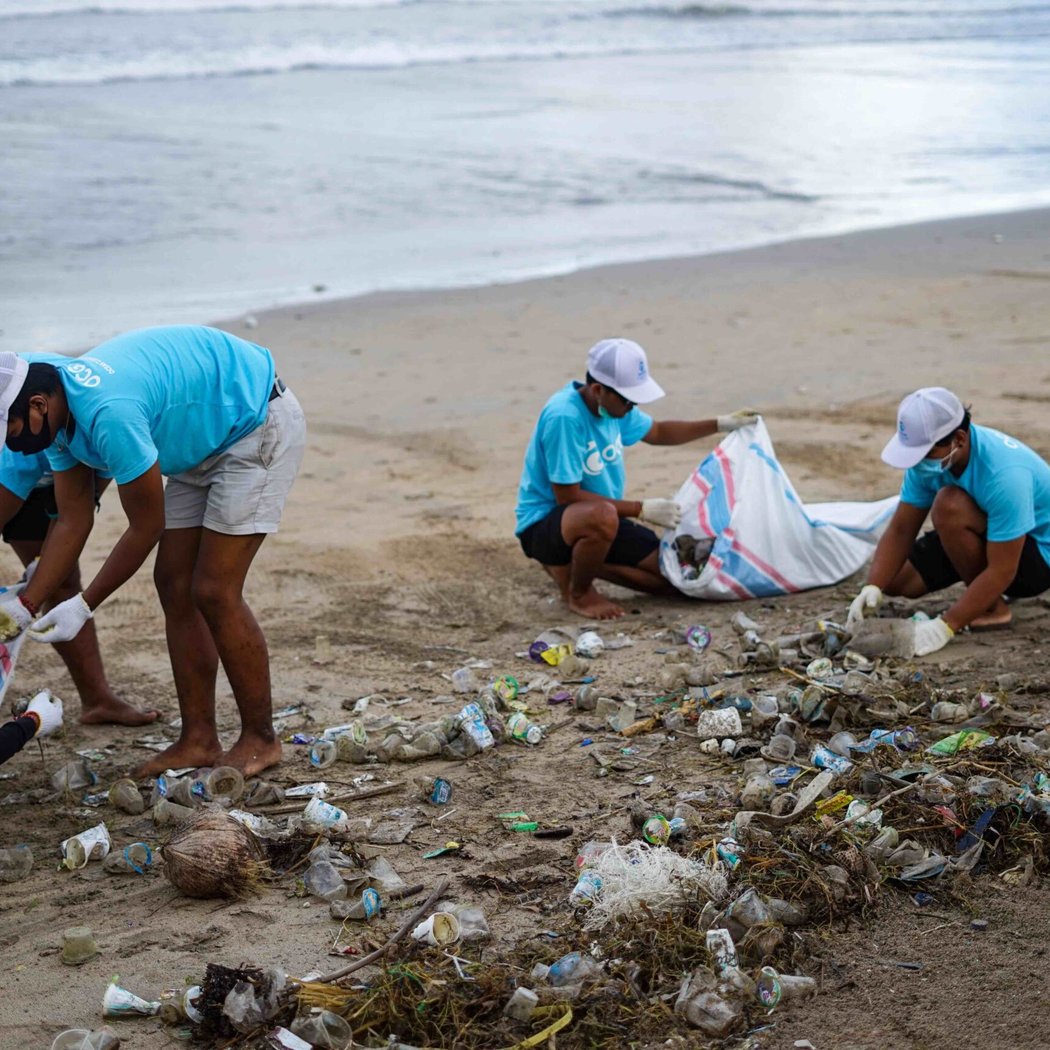 Quintana Beach Cleanup – SPLASH 1